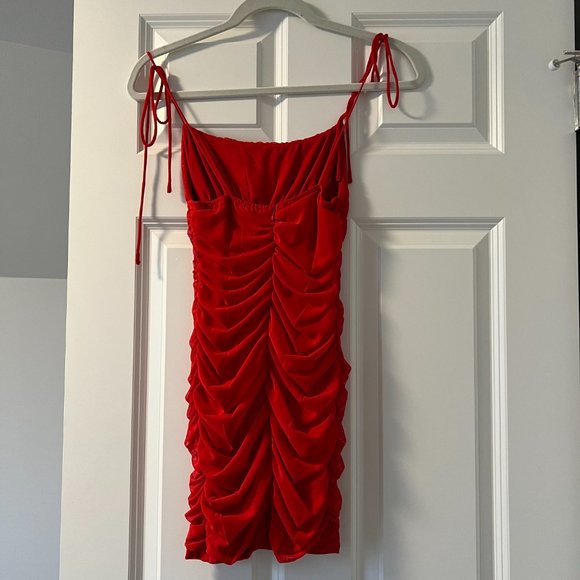 Princess Polly Ruched Dress - Picture 2 of 3